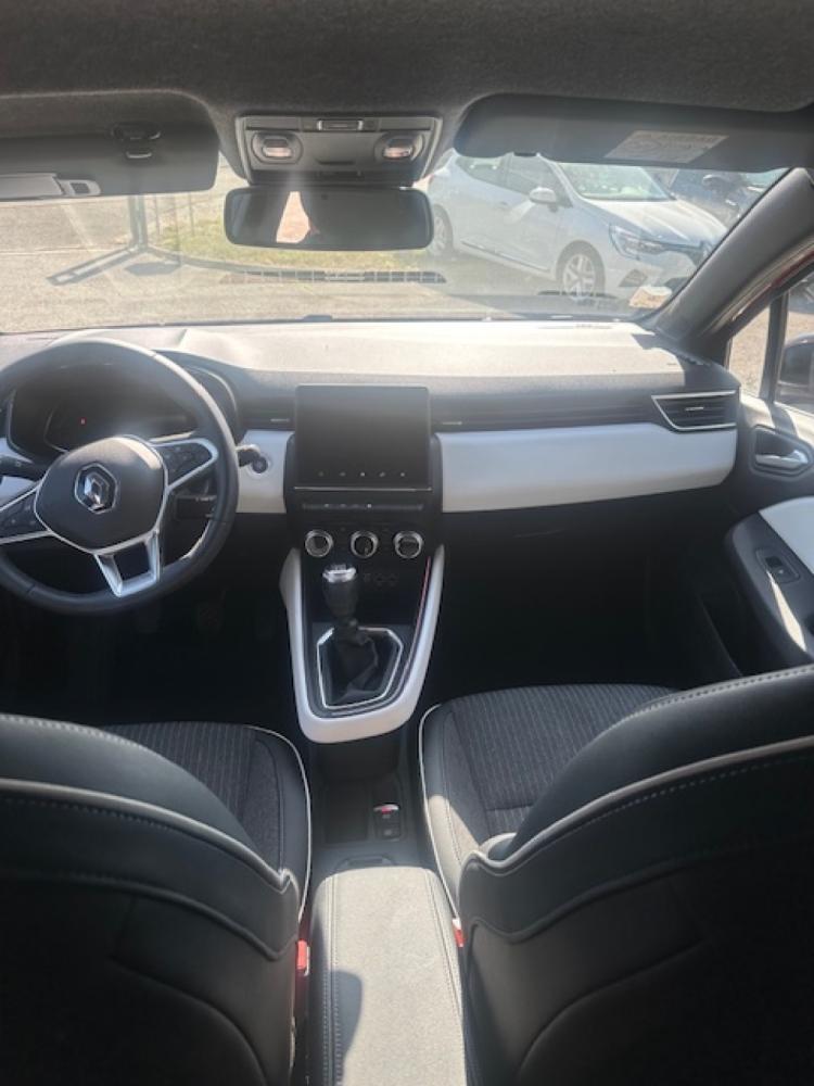 RENAULT CLIO V